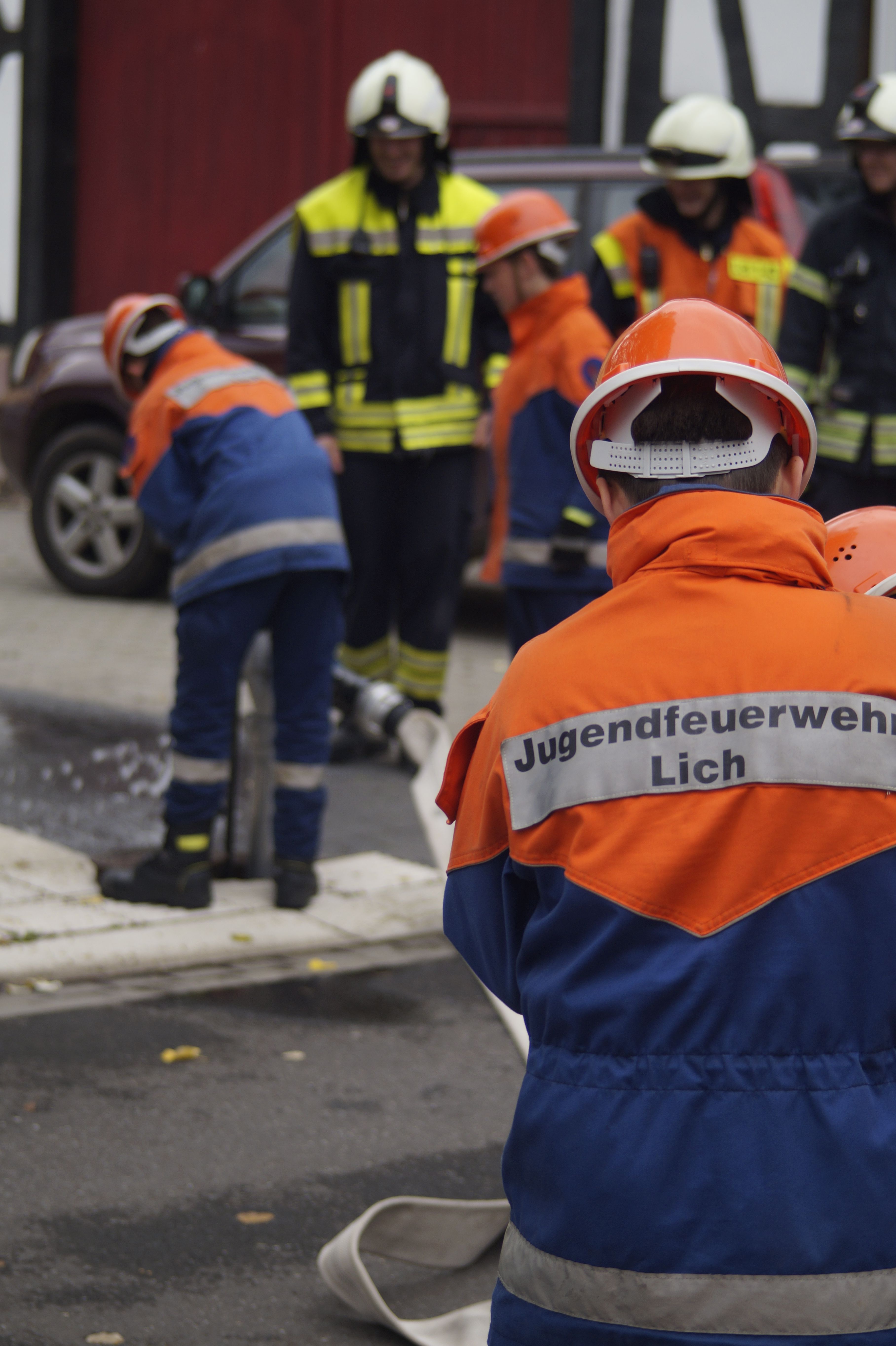 Jugendfeuerwehr am arbeiten